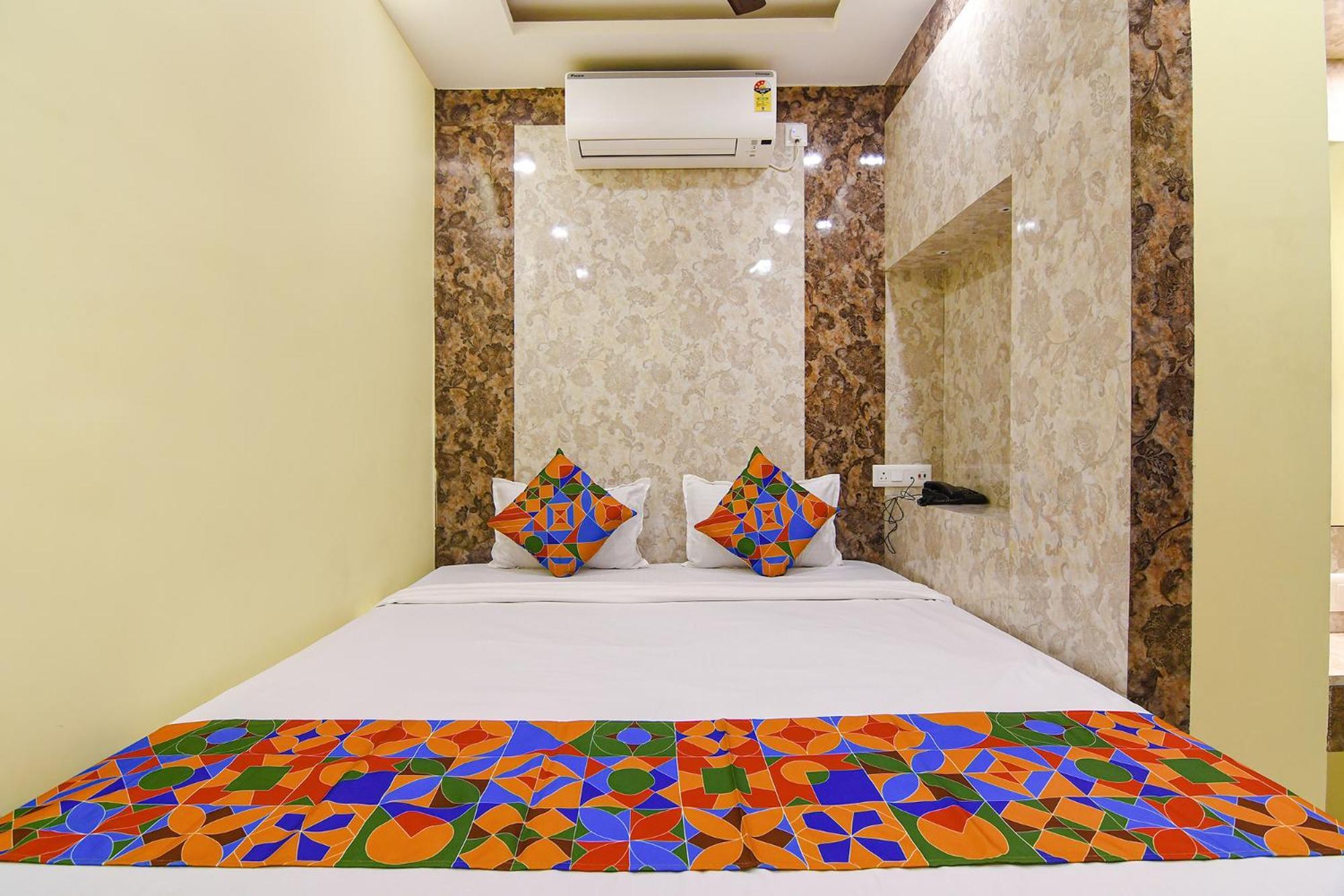 Hotel Divine Chariot Calcutta Exteriör bild